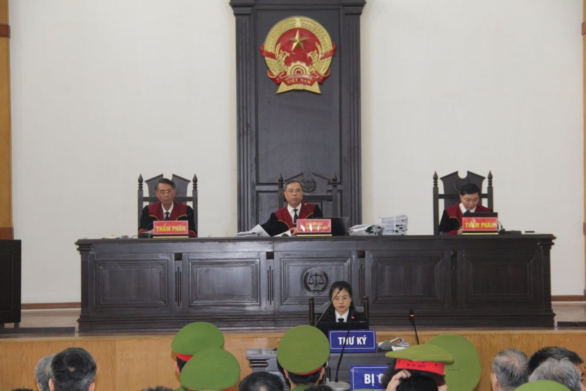Cựu Chủ tịch FLC Trịnh Văn Quyết: Phiên xử phúc thẩm lại bị dời lịch. Cựu Chủ tịch FLC Trịnh Văn Quyết: Phiên xử phúc thẩm lại bị dời lịch.