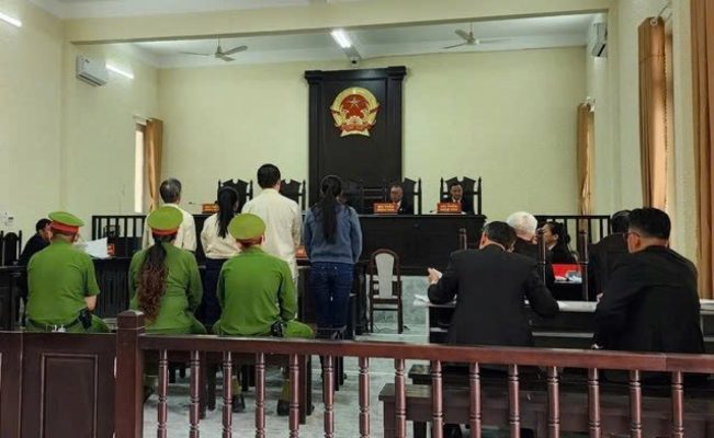 Đề nghị khởi tố B, T và H về tội lừa đảo chiếm đoạt tài sản.