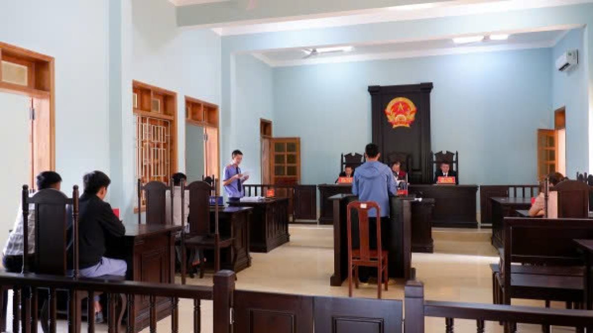Không xem xét các tình tiết giảm nhẹ cho Tạ Tấn P Không xem xét các tình tiết giảm nhẹ cho Tạ Tấn P